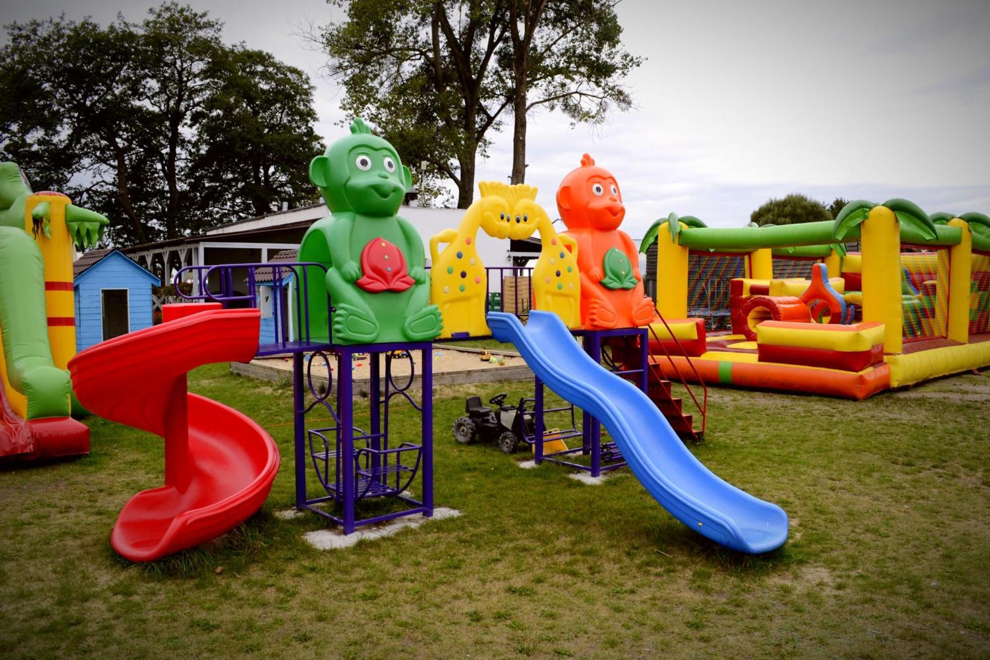 Camping Szczecinek Domy Wypoczynkowe Buitenkant foto