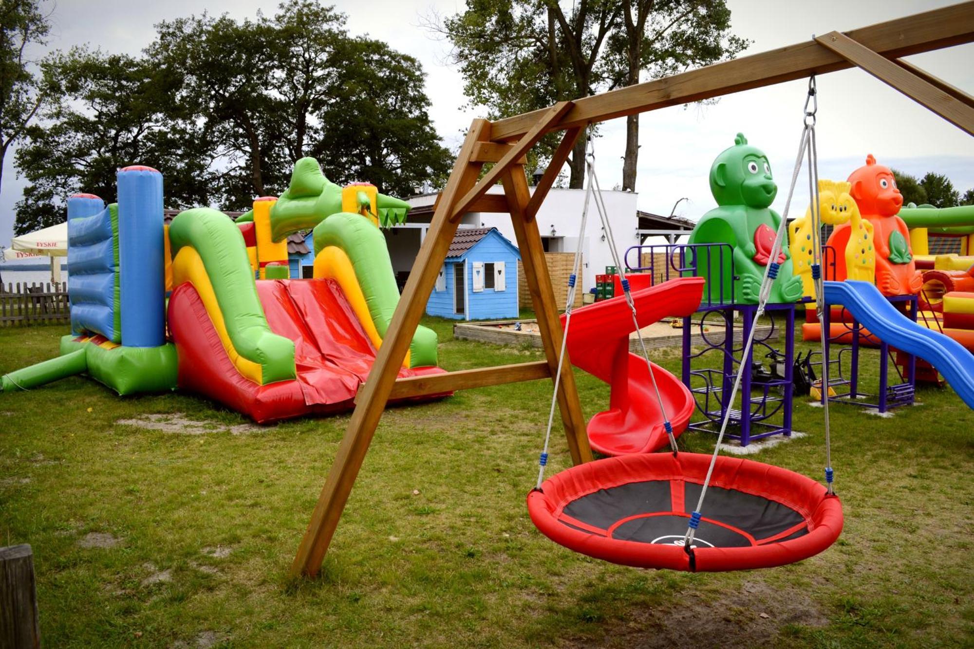 Camping Szczecinek Domy Wypoczynkowe Buitenkant foto